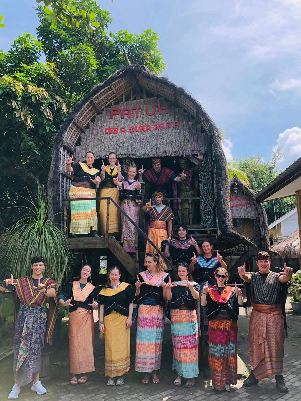 Foreign tourist visit to one of the art shops in Sukarara village